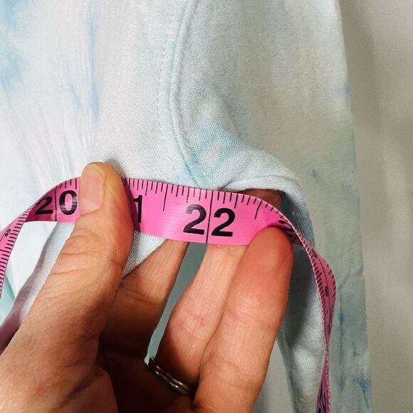 Wildfox Women's Blue Tie Dye Long Sleeve Sweatshirt Size Medium - Picture 9 of 12